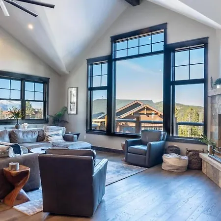 Villa Luxurious 4Br With Hot Tub And Stunning Mountain Views